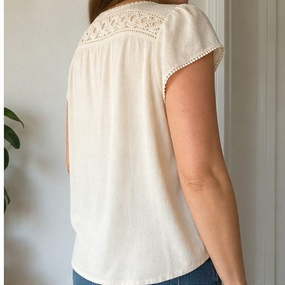 Cream Cami Blouse - Picture 3 of 6
